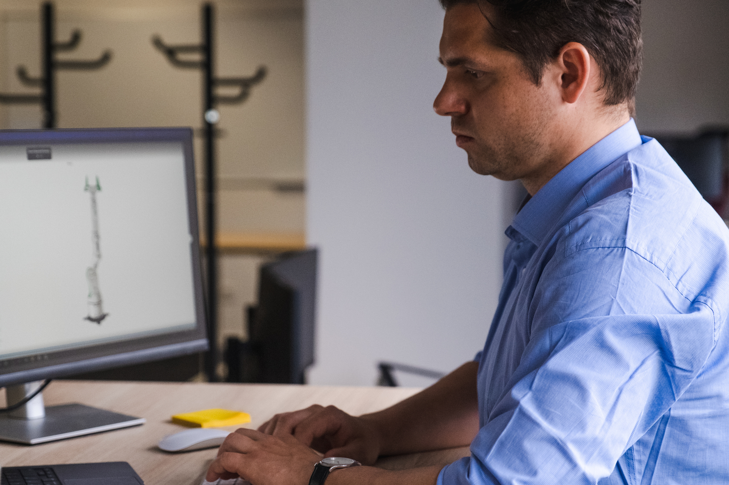 How we built the Robot Arm example in Qt Design Studio 