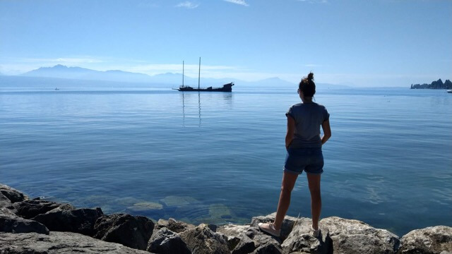 Workation in a beautiful setting is a great way to combine travel and professional duties.