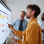 Effective project handover: 5 scenarios & tips for a seamless transition